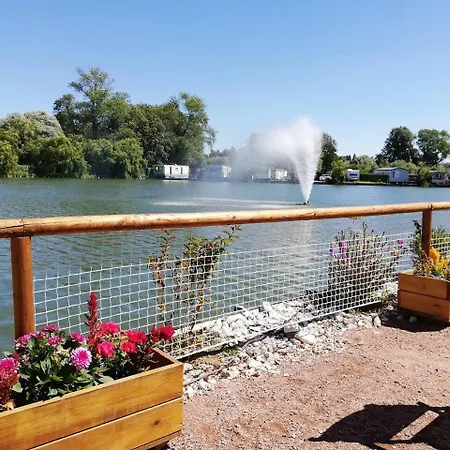 Parque de Campismo 23 - Les Robinson Du - Pêche Gratuite Sans Permis
