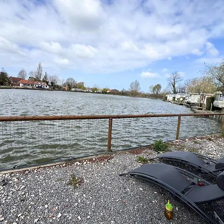 23 - Les Robinson Du - Pêche Gratuite Sans Permis Parque de Campismo Ardres