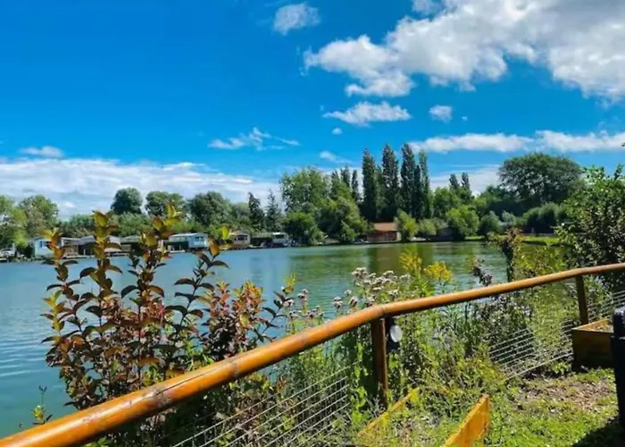 23 - Les Robinson Du - Peche Gratuite Sans Permis *